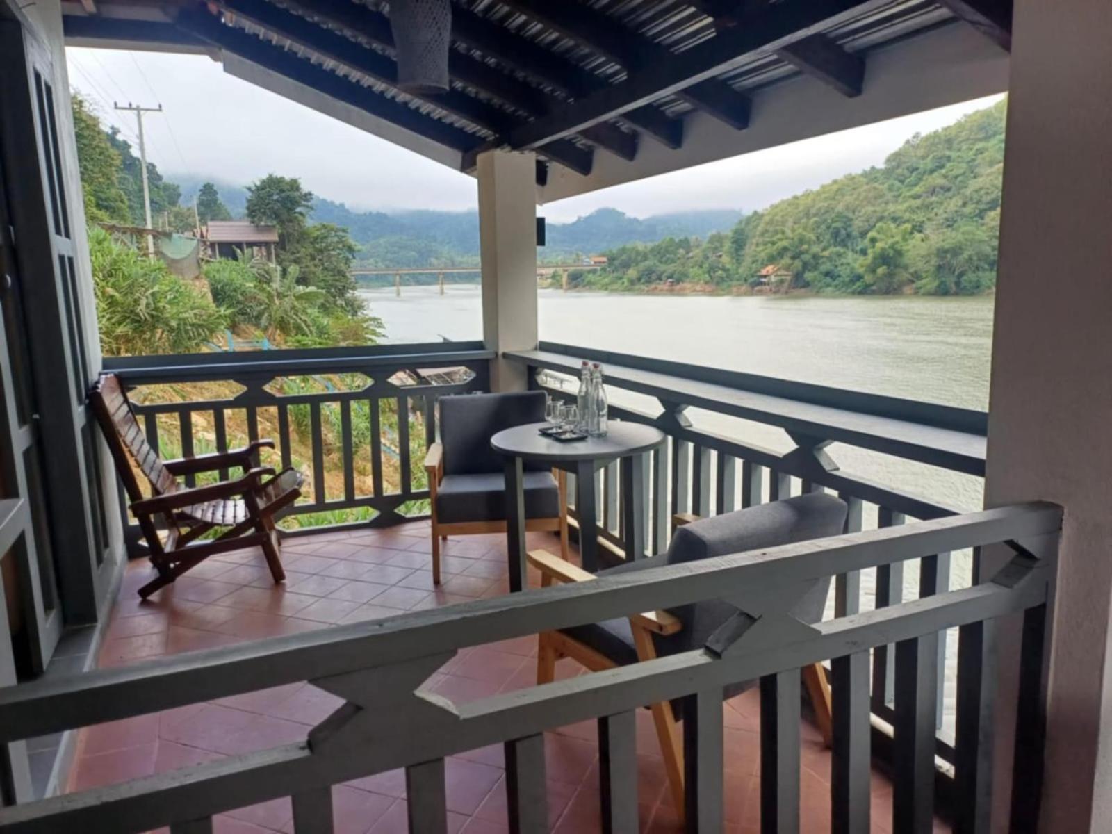 Dokchampa River View Villa Nongkhiaw 外观 照片