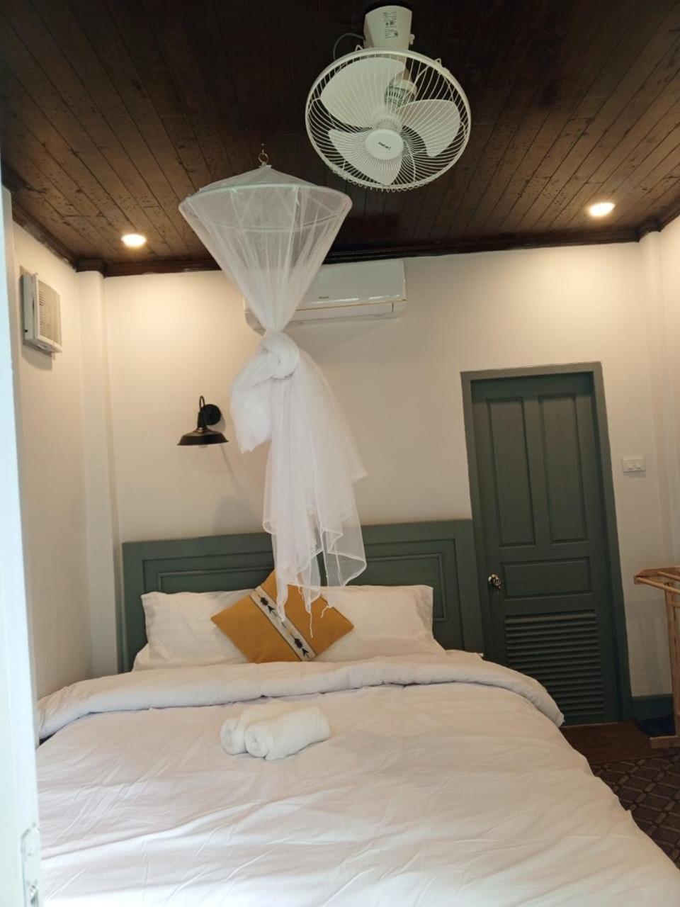Dokchampa River View Villa Nongkhiaw 外观 照片